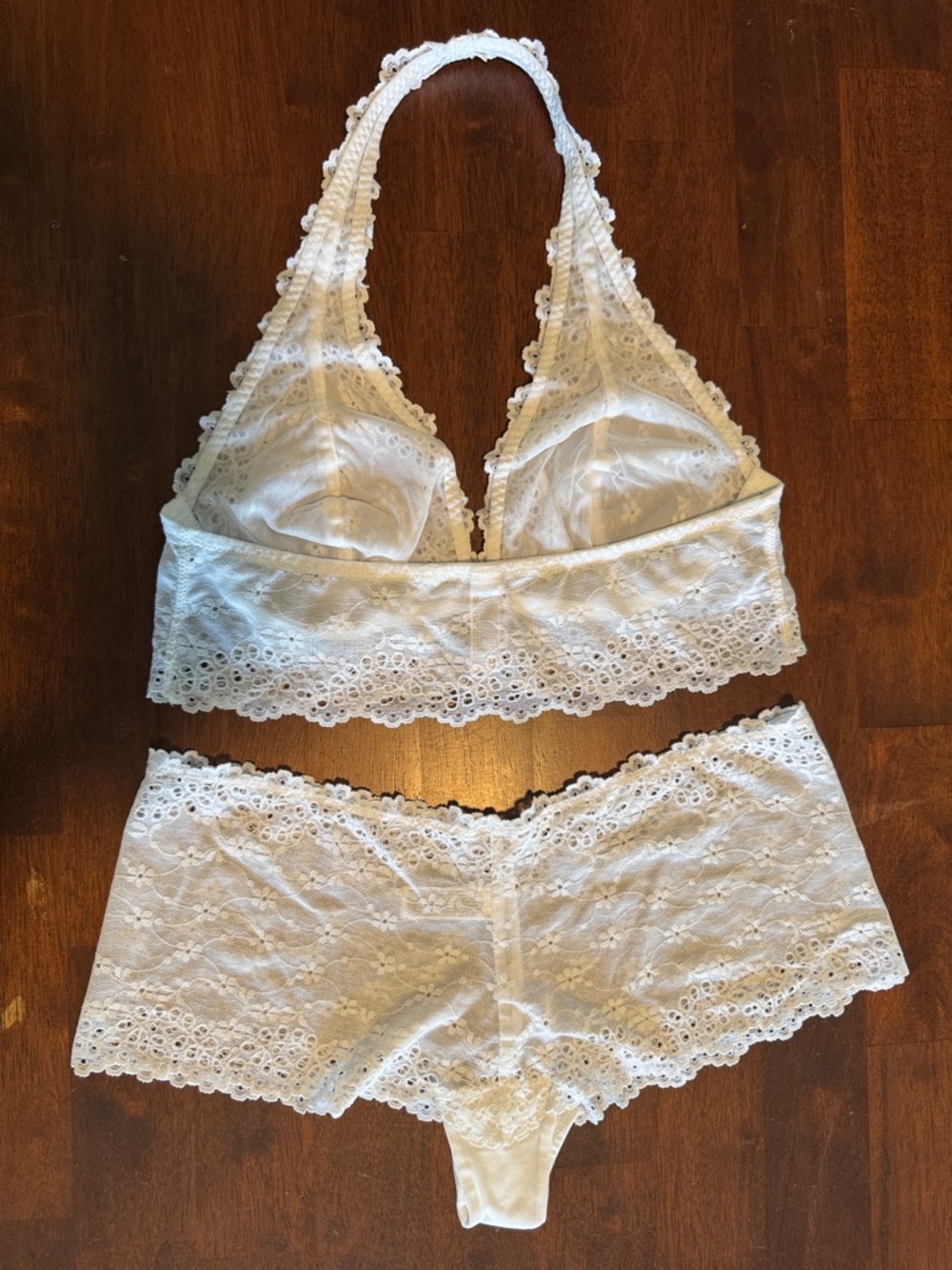 b.tempt’d Lingerie Set - Picture 2 of 4